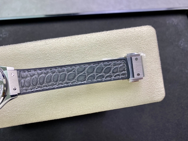 ウブロコピー時計角部分ディテール